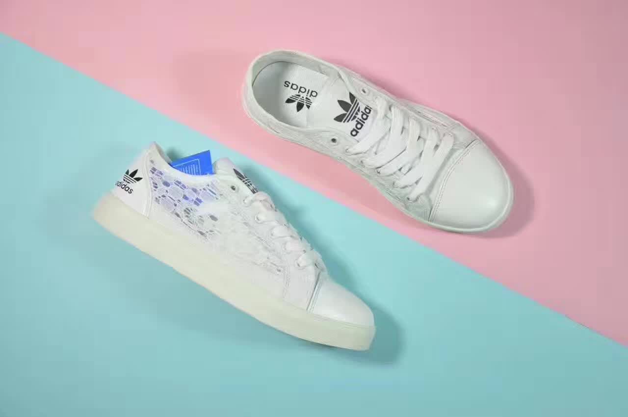 adidas pour femme avec dentelle